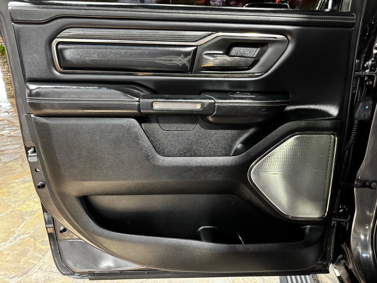 RAM 1500 Limited 4x4 Crew Cab 5'7" Box 2019