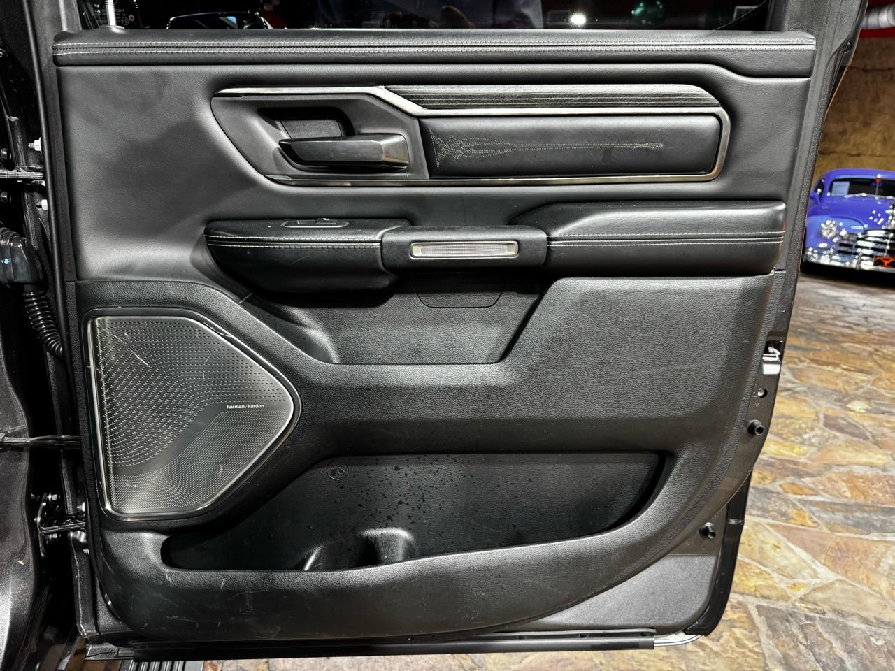 RAM 1500 Limited 4x4 Crew Cab 5'7" Box 2019