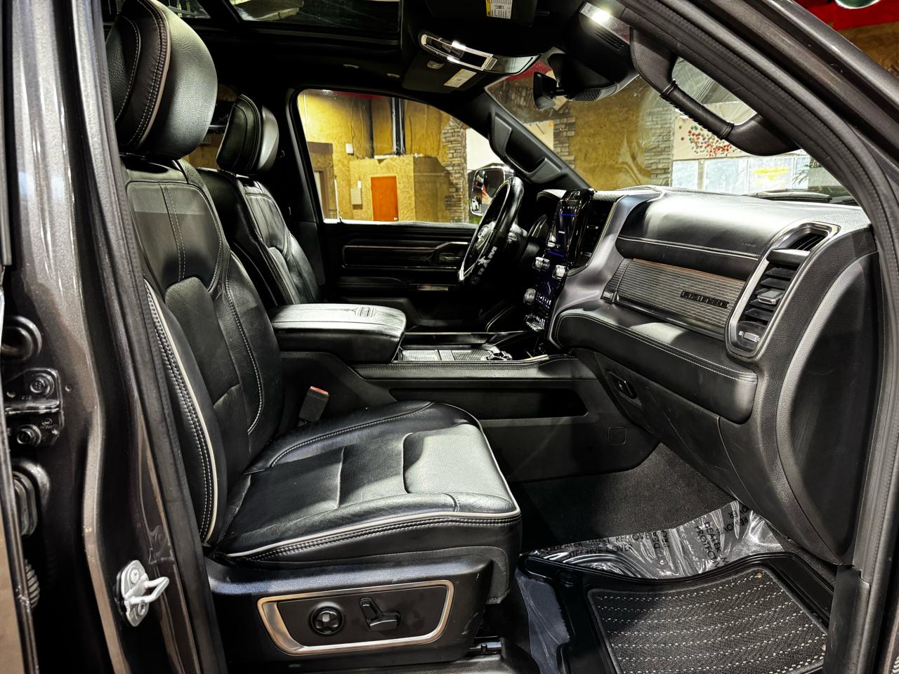 RAM 1500 Limited 4x4 Crew Cab 5'7" Box 2019