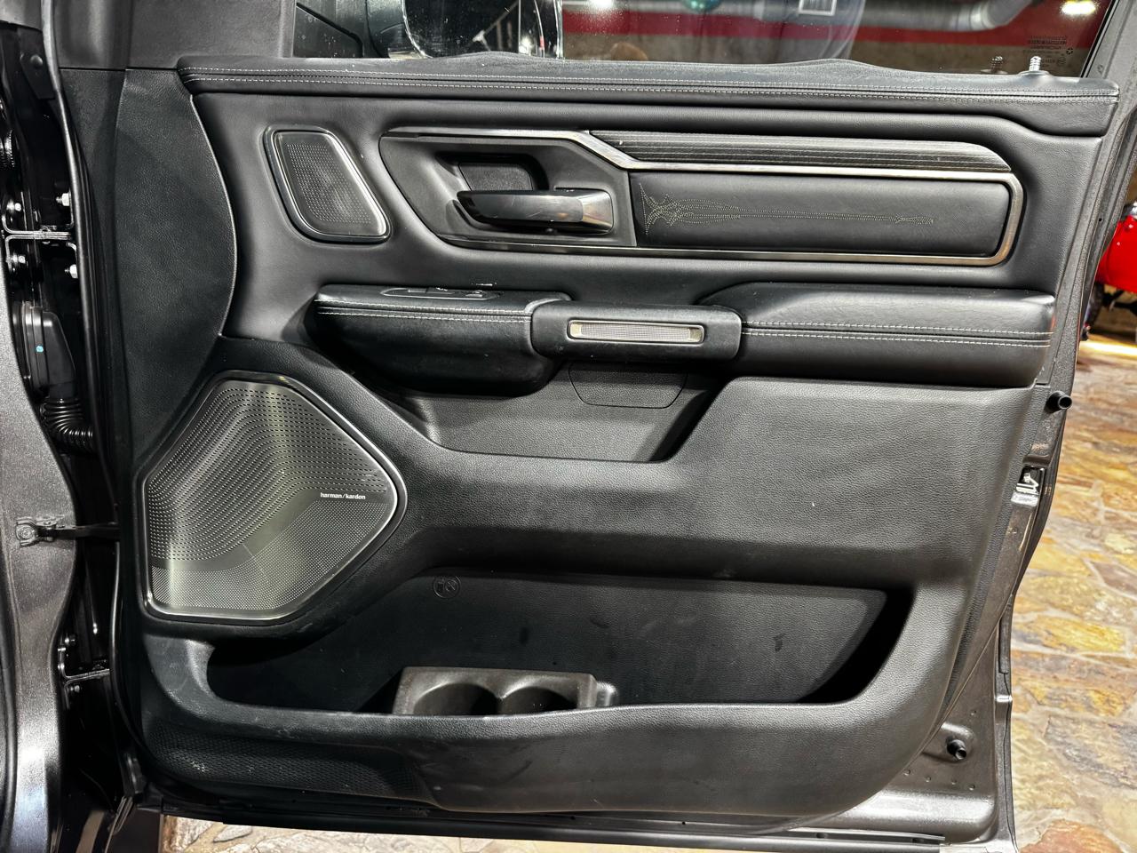 RAM 1500 Limited 4x4 Crew Cab 5'7" Box 2019