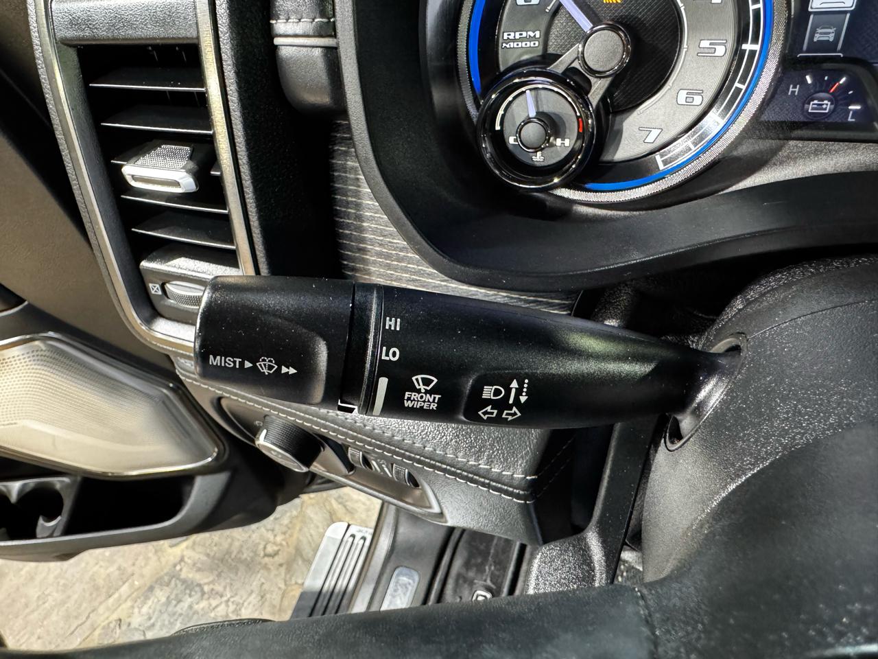 RAM 1500 Limited 4x4 Crew Cab 5'7" Box 2019