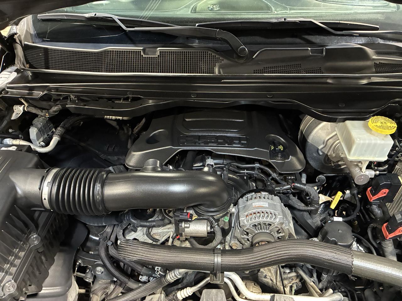 RAM 1500 Limited 4x4 Crew Cab 5'7" Box 2019