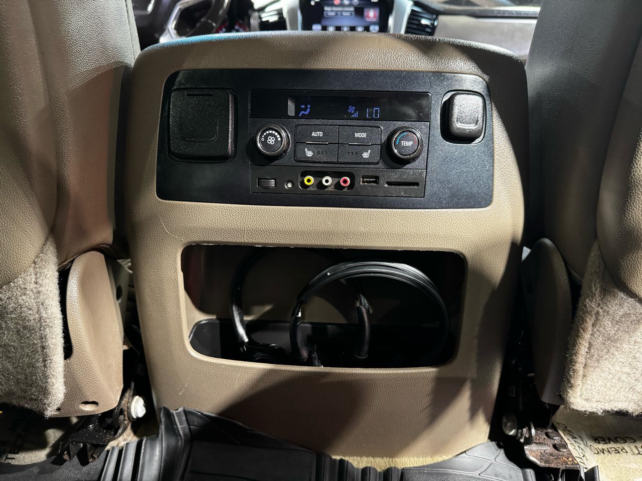 GMC Yukon XL 2WD 4dr SLT 2015