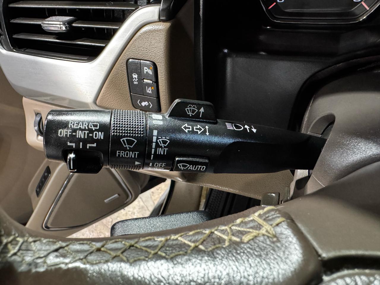 GMC Yukon XL 2WD 4dr SLT 2015