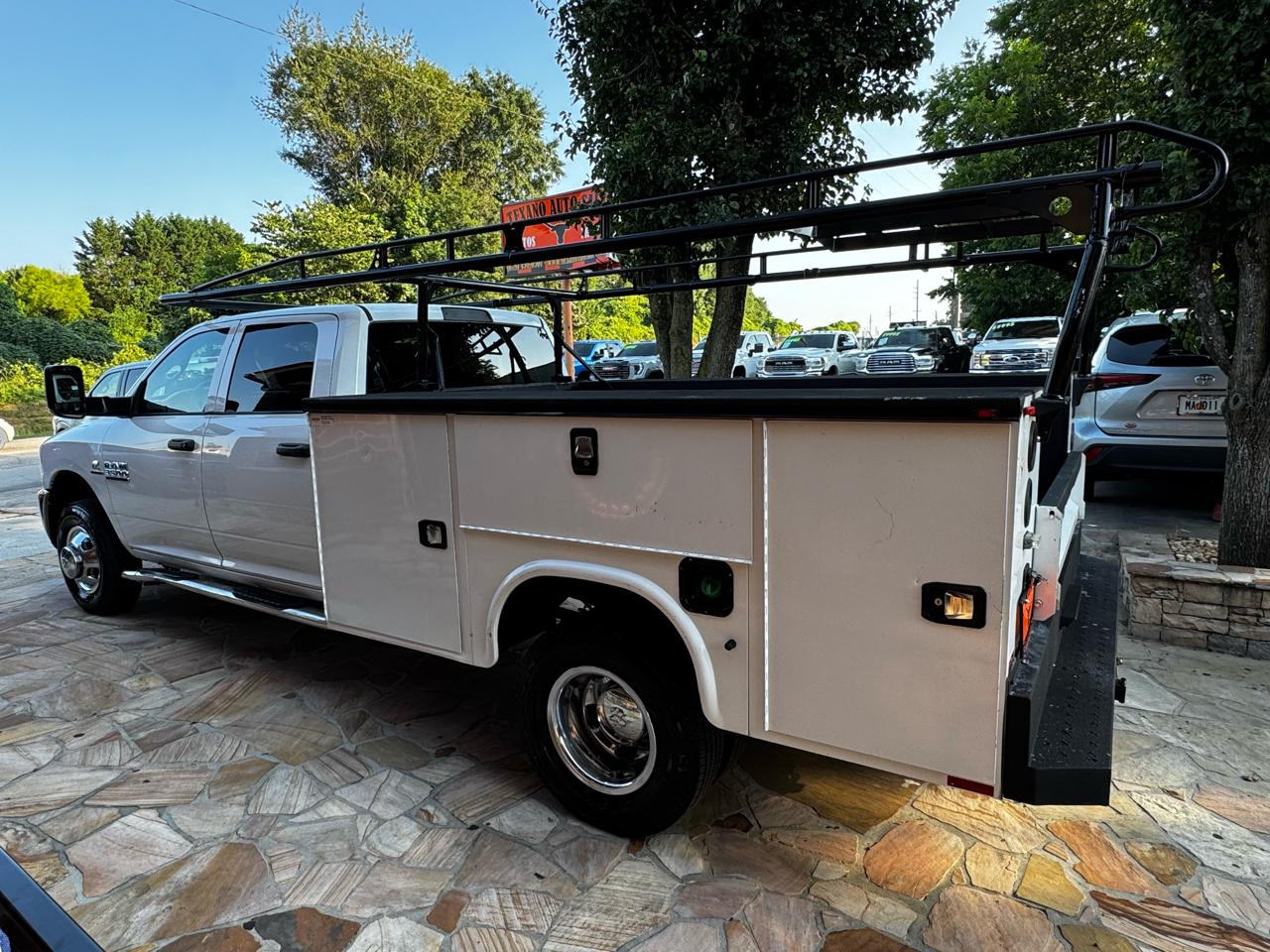 RAM 3500 Chassis Cab Tradesman 2WD Crew Cab 60" CA 172.4" WB 2018