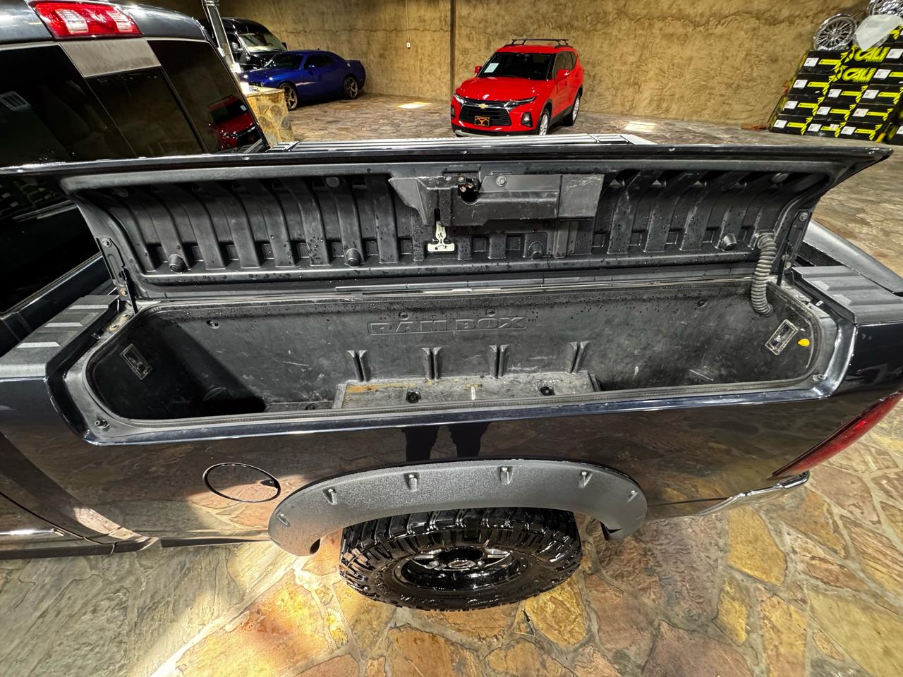 RAM 1500 4WD Quad Cab 140.5" Big Horn 2013