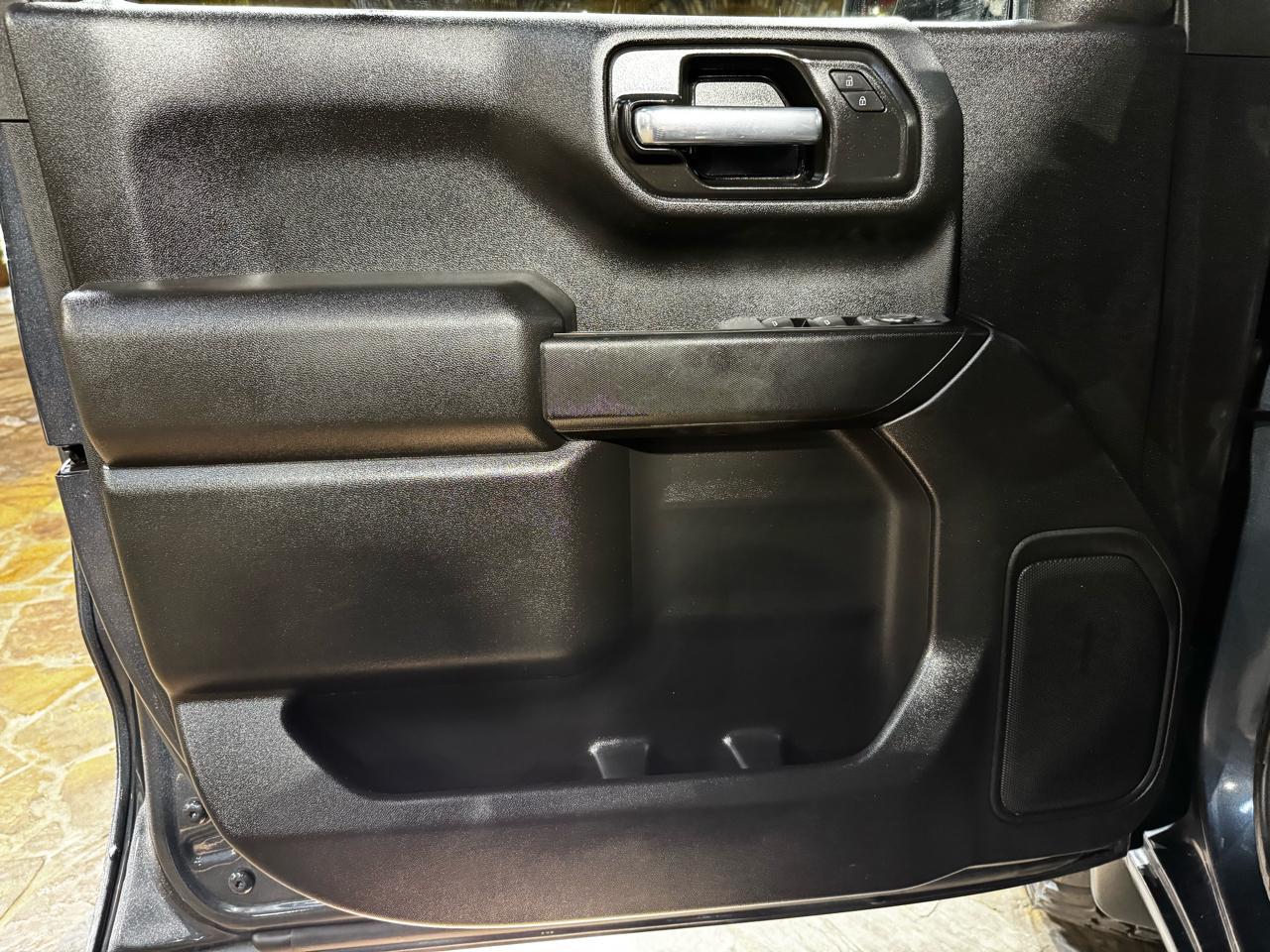 Chevrolet Silverado 1500 4WD Crew Cab 147" Custom Trail Boss 2021