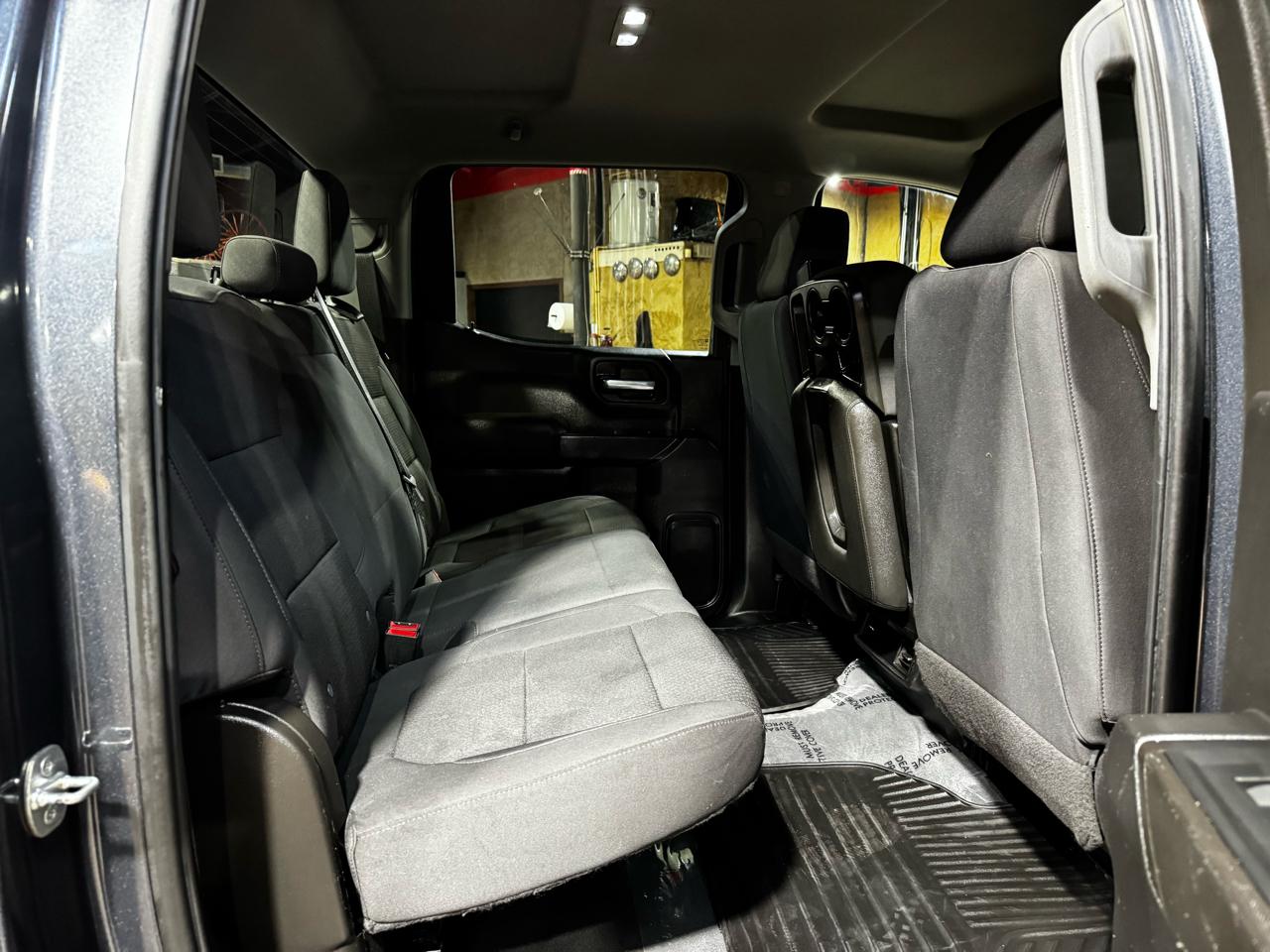 Chevrolet Silverado 1500 4WD Crew Cab 147" Custom Trail Boss 2021