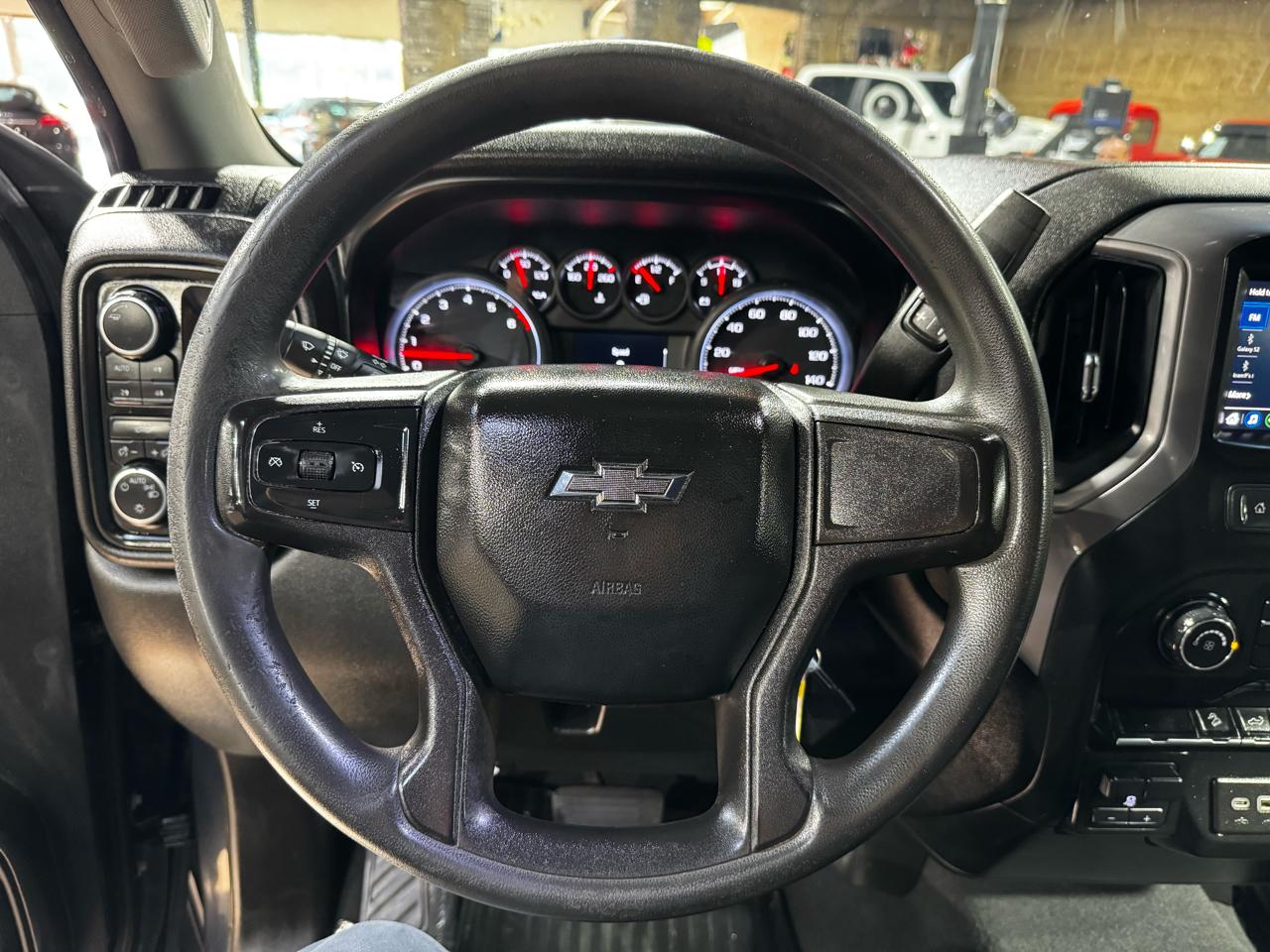 Chevrolet Silverado 1500 4WD Crew Cab 147" Custom Trail Boss 2021