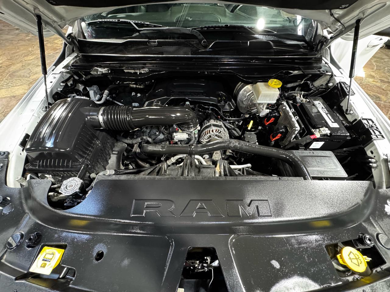 RAM 1500 4WD Crew Cab 140.5" Rebel 2020