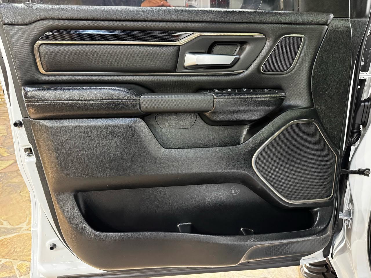 RAM 1500 4WD Crew Cab 140.5" Rebel 2020