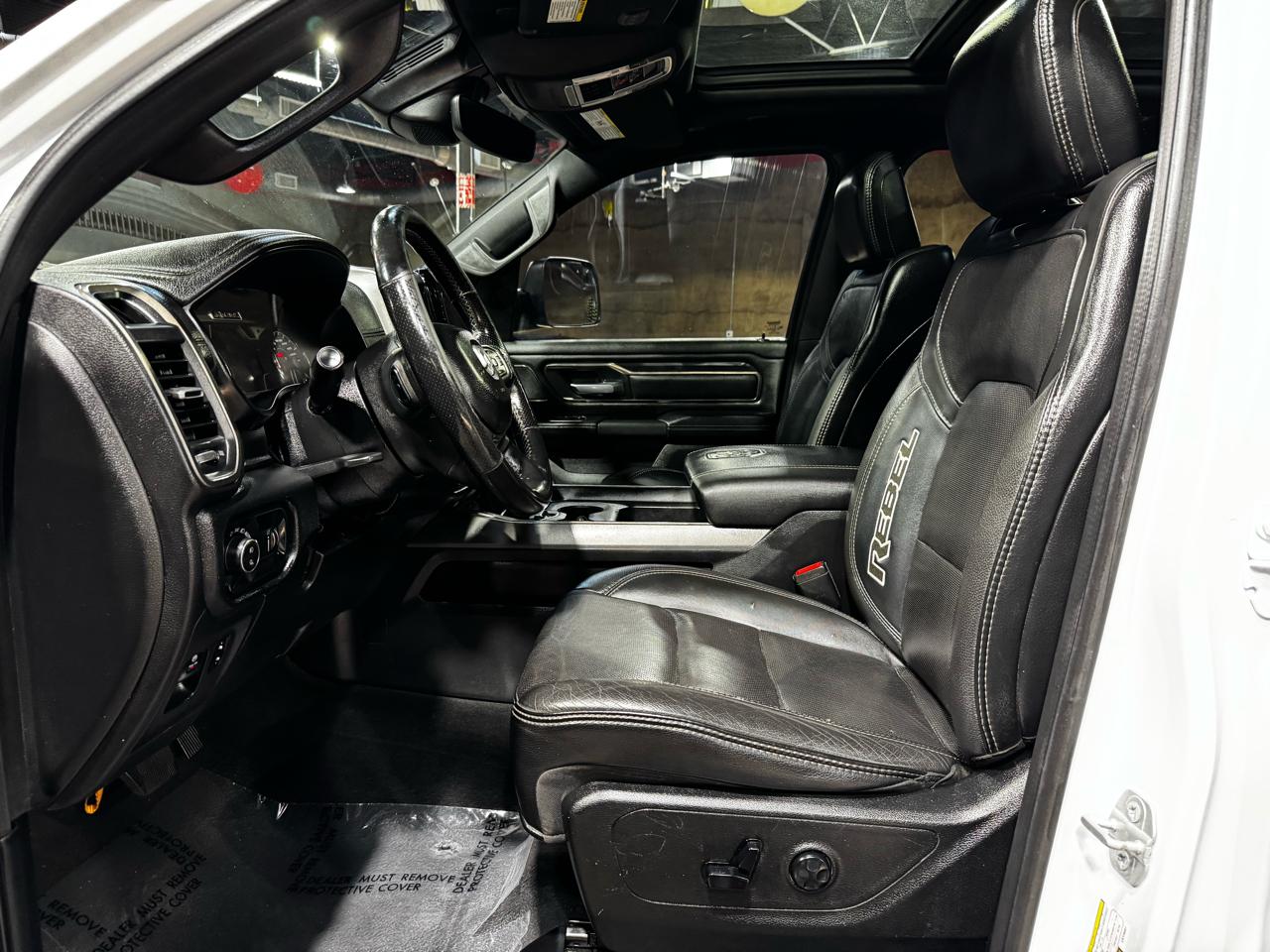 RAM 1500 4WD Crew Cab 140.5" Rebel 2020