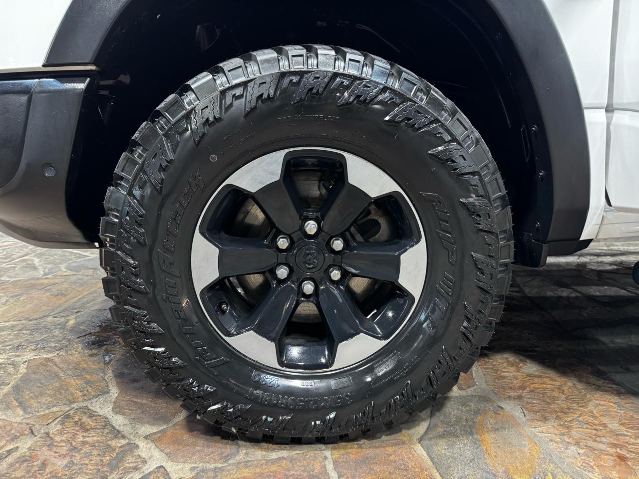 RAM 1500 4WD Crew Cab 140.5" Rebel 2020