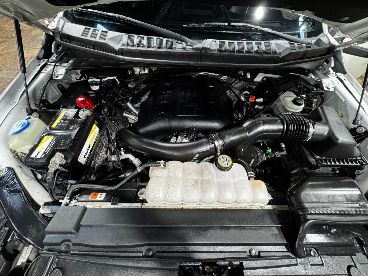 Ford F-150 4WD SuperCrew 145" Platinum 2016