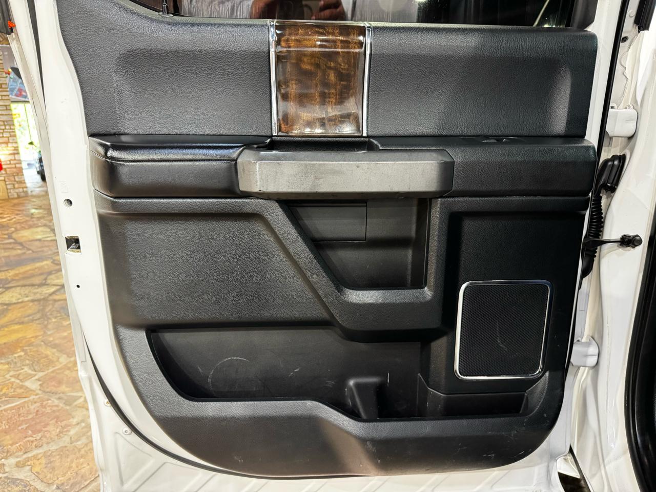 Ford F-150 4WD SuperCrew 145" Platinum 2016