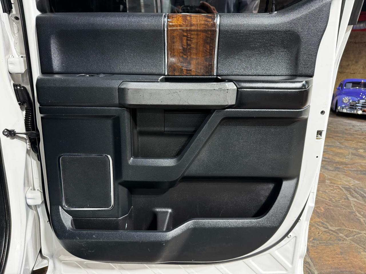 Ford F-150 4WD SuperCrew 145" Platinum 2016