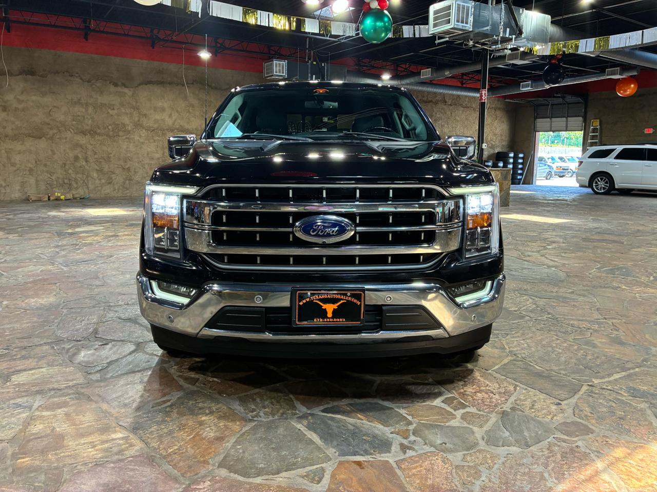 Ford F-150 2WD Supercab 133" Lariat 2022