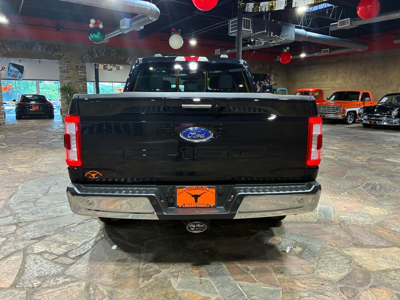 Ford F-150 2WD Supercab 133" Lariat 2022