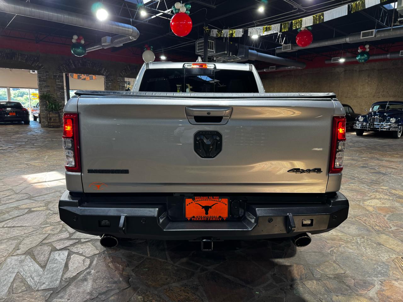 RAM 1500 Big Horn 4x4 Crew Cab 5'7" Box 2022