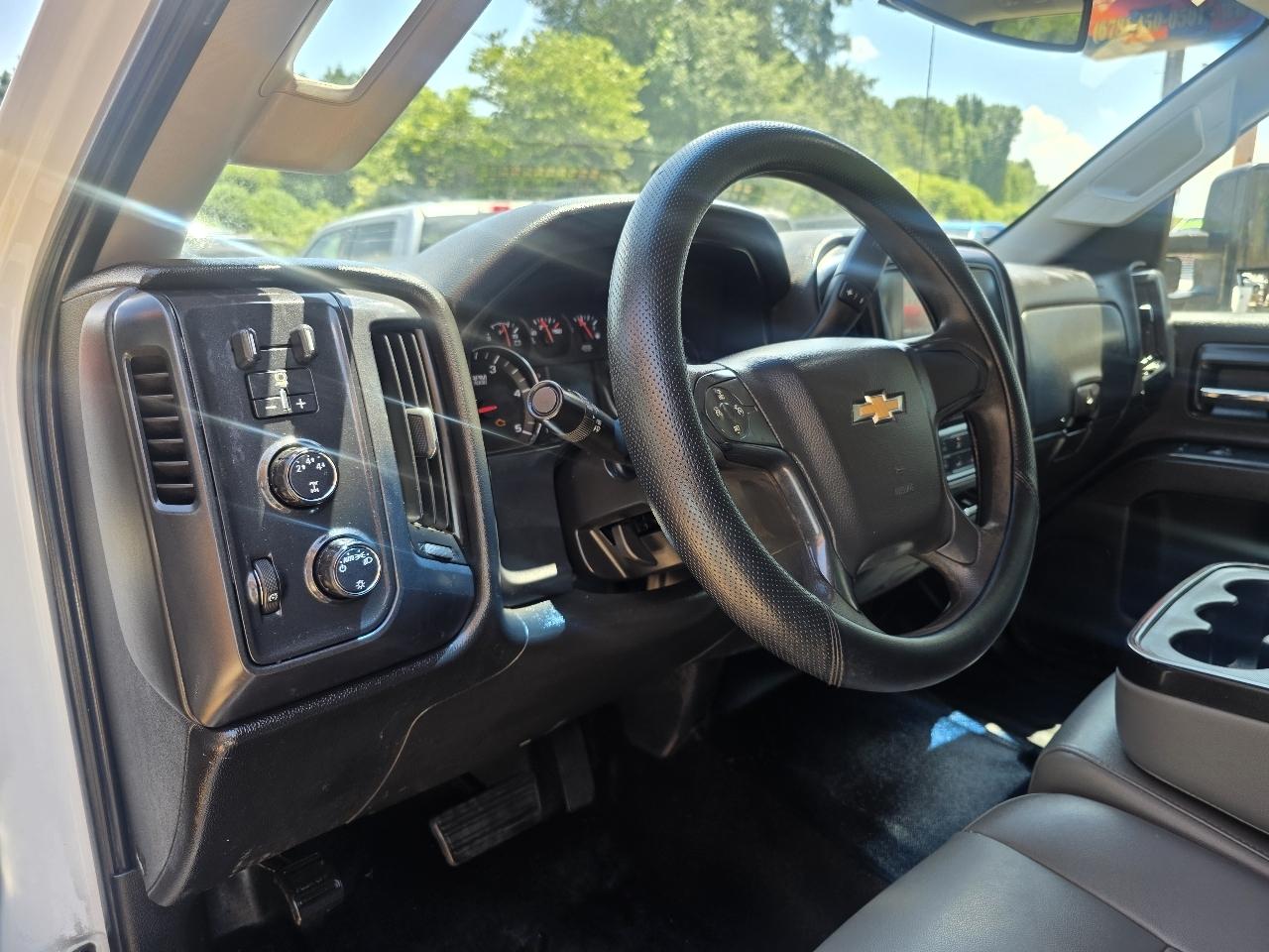 Chevrolet Silverado 3500HD 4WD Crew Cab 171.5" WB, 59.06" CA WT 2016