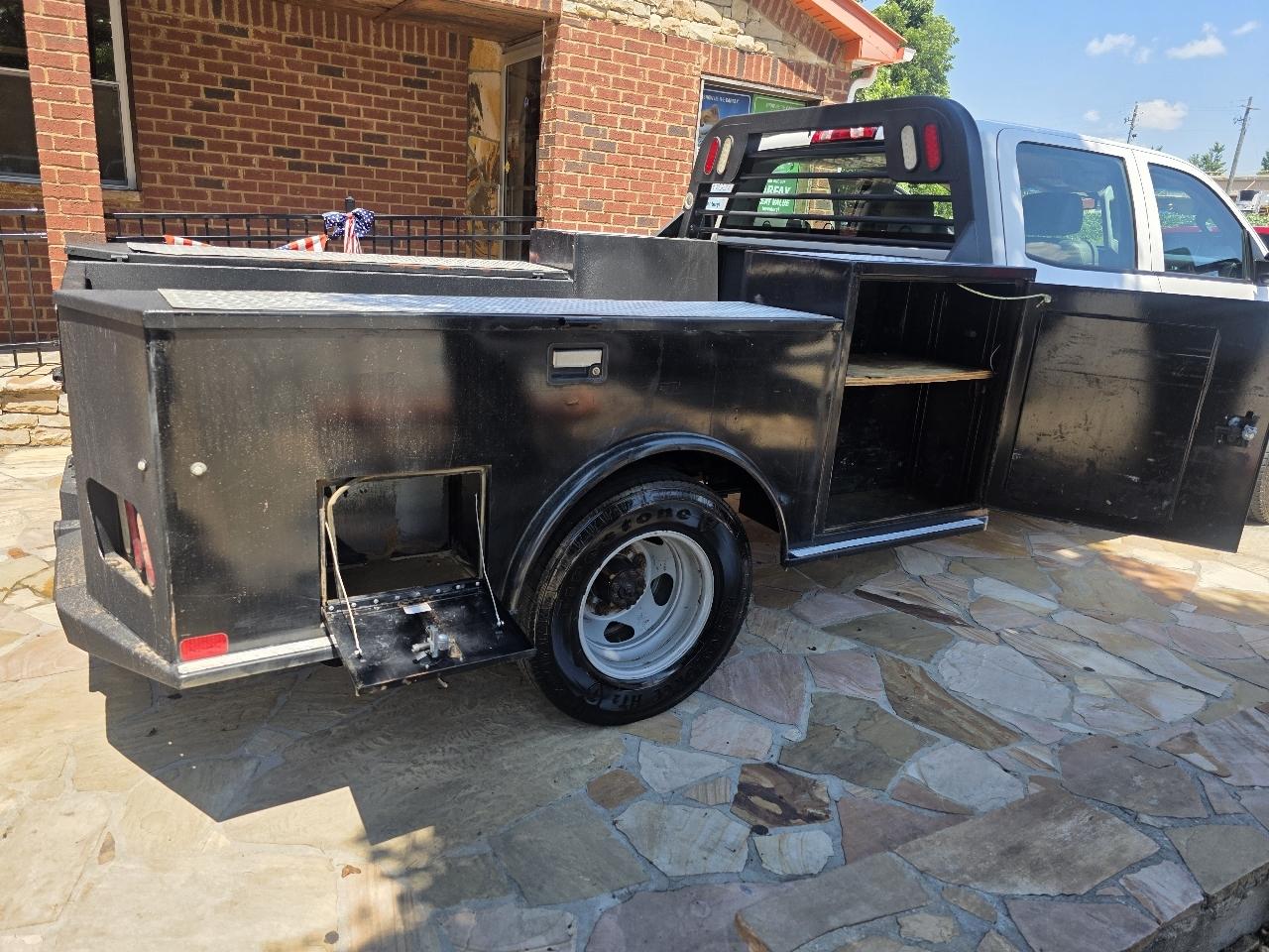 Chevrolet Silverado 3500HD 4WD Crew Cab 171.5" WB, 59.06" CA WT 2016