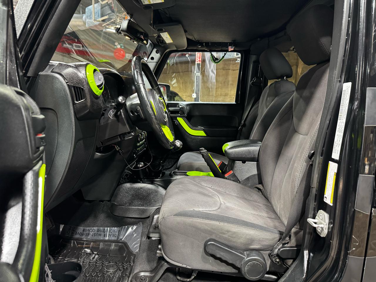 Jeep Wrangler Unlimited 4WD 4dr Willys Wheeler 2015