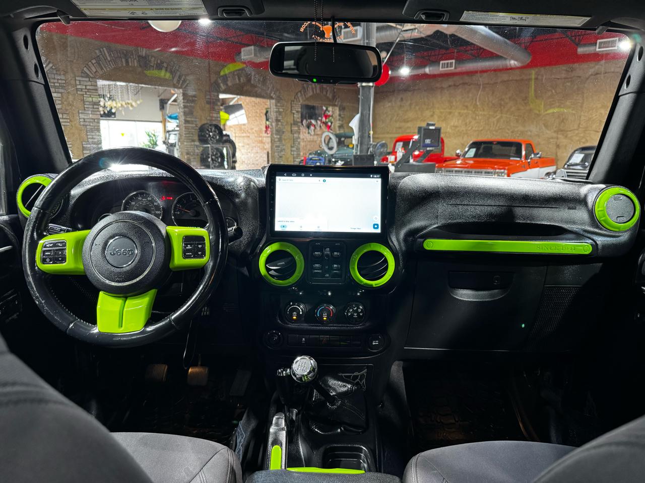Jeep Wrangler Unlimited 4WD 4dr Willys Wheeler 2015