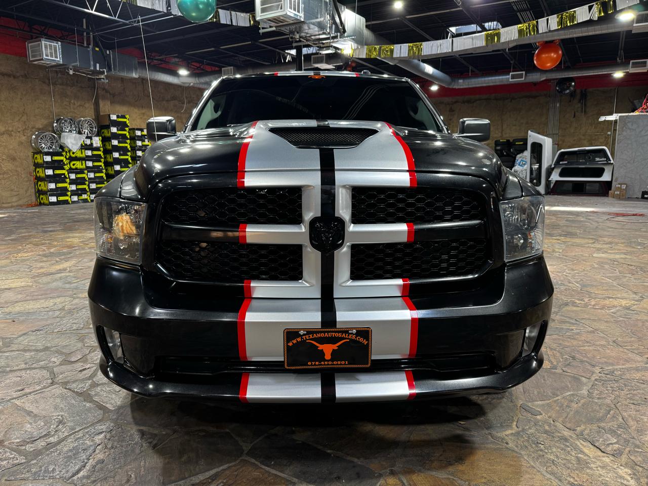 RAM 1500 Classic Express 4x2 Reg Cab 6'4" Box 2019