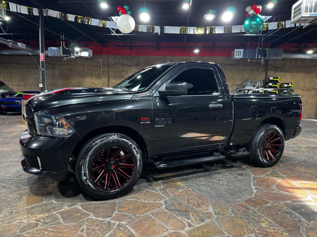 RAM 1500 Classic Express 4x2 Reg Cab 6'4" Box 2019