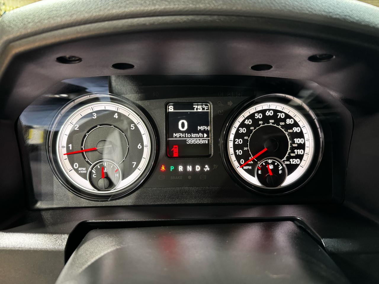 RAM 1500 Classic Express 4x2 Reg Cab 6'4" Box 2019