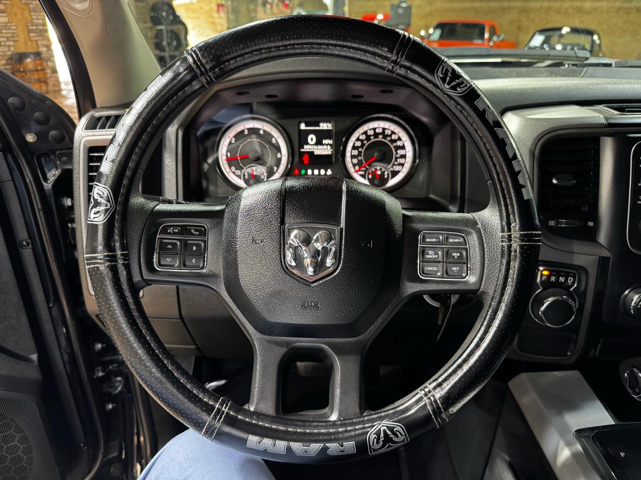 RAM 1500 Classic Express 4x2 Reg Cab 6'4" Box 2019