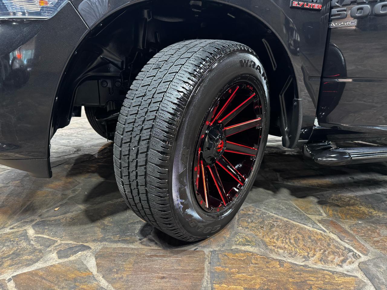 RAM 1500 Classic Express 4x2 Reg Cab 6'4" Box 2019