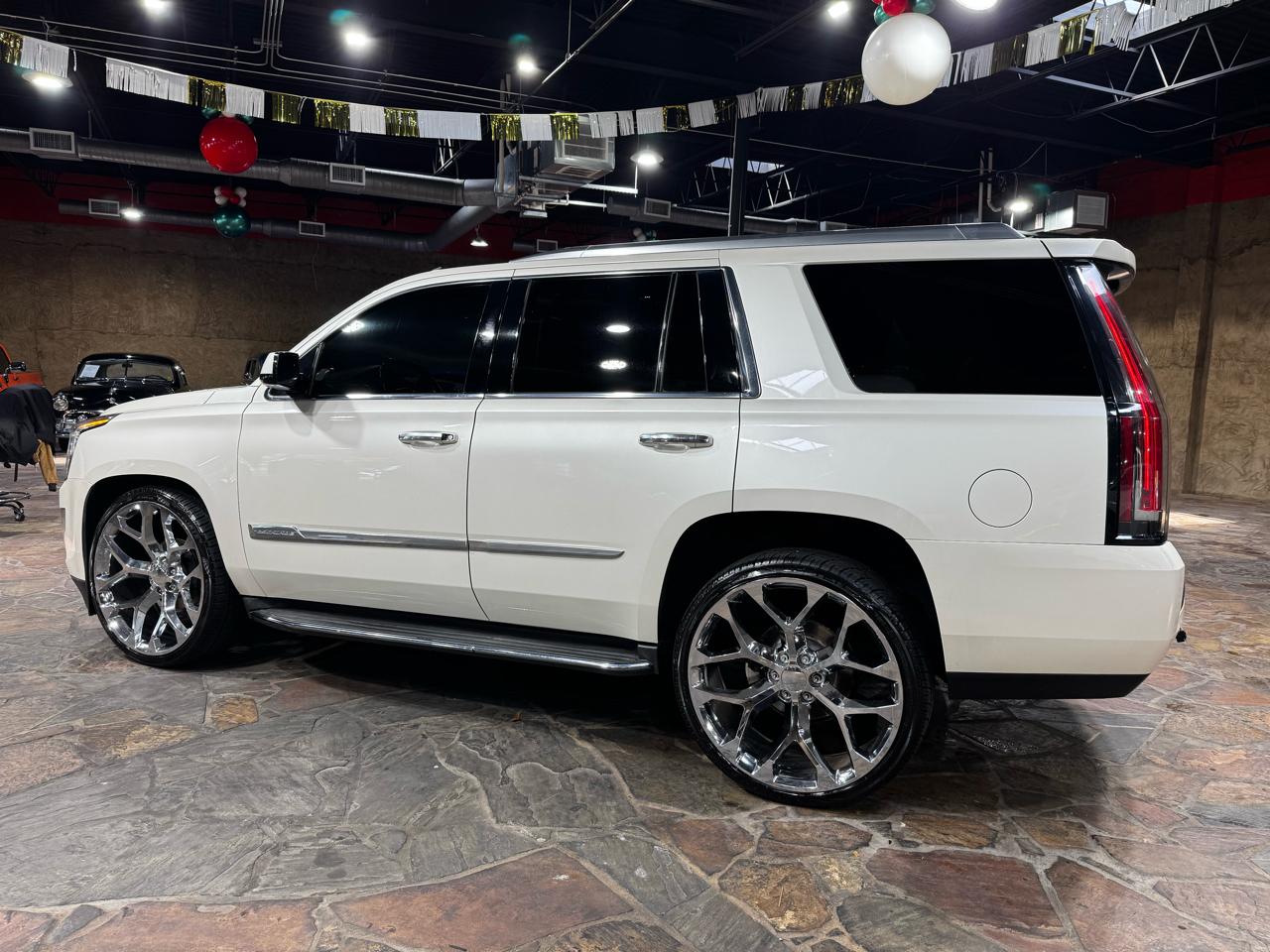 Cadillac Escalade 2WD 4dr Luxury 2015