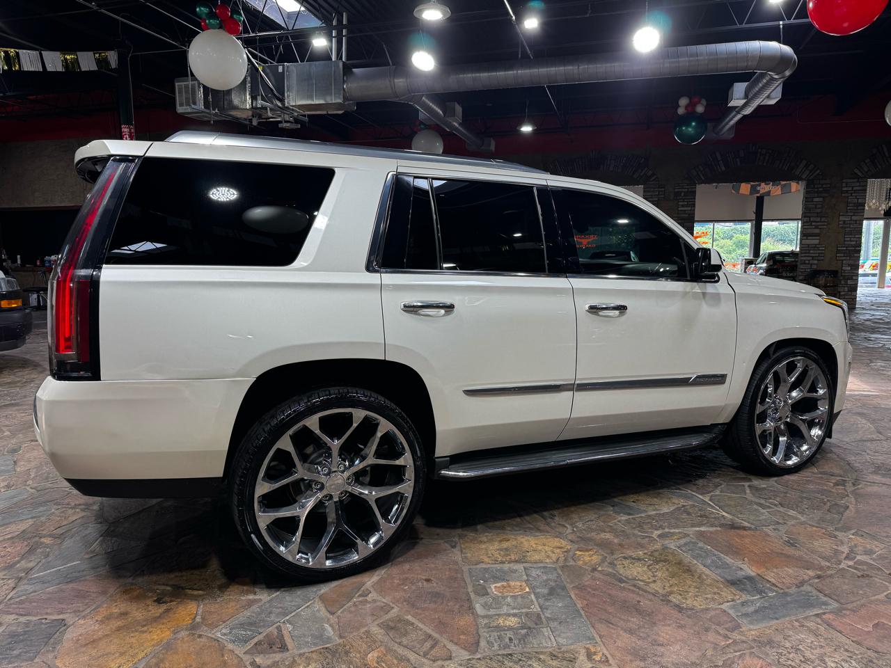 Cadillac Escalade 2WD 4dr Luxury 2015