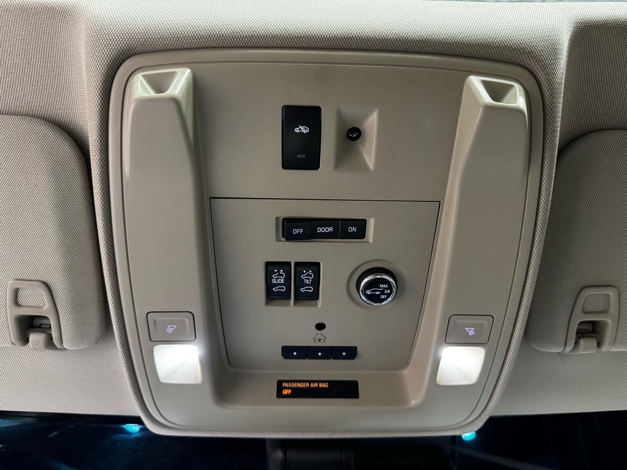 Cadillac Escalade 2WD 4dr Luxury 2015