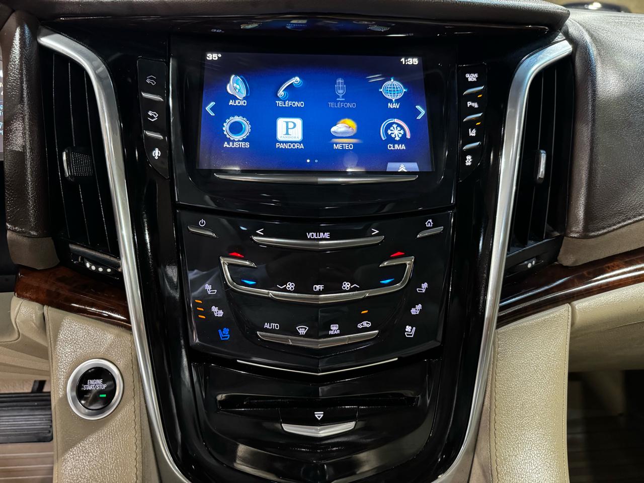 Cadillac Escalade 2WD 4dr Luxury 2015