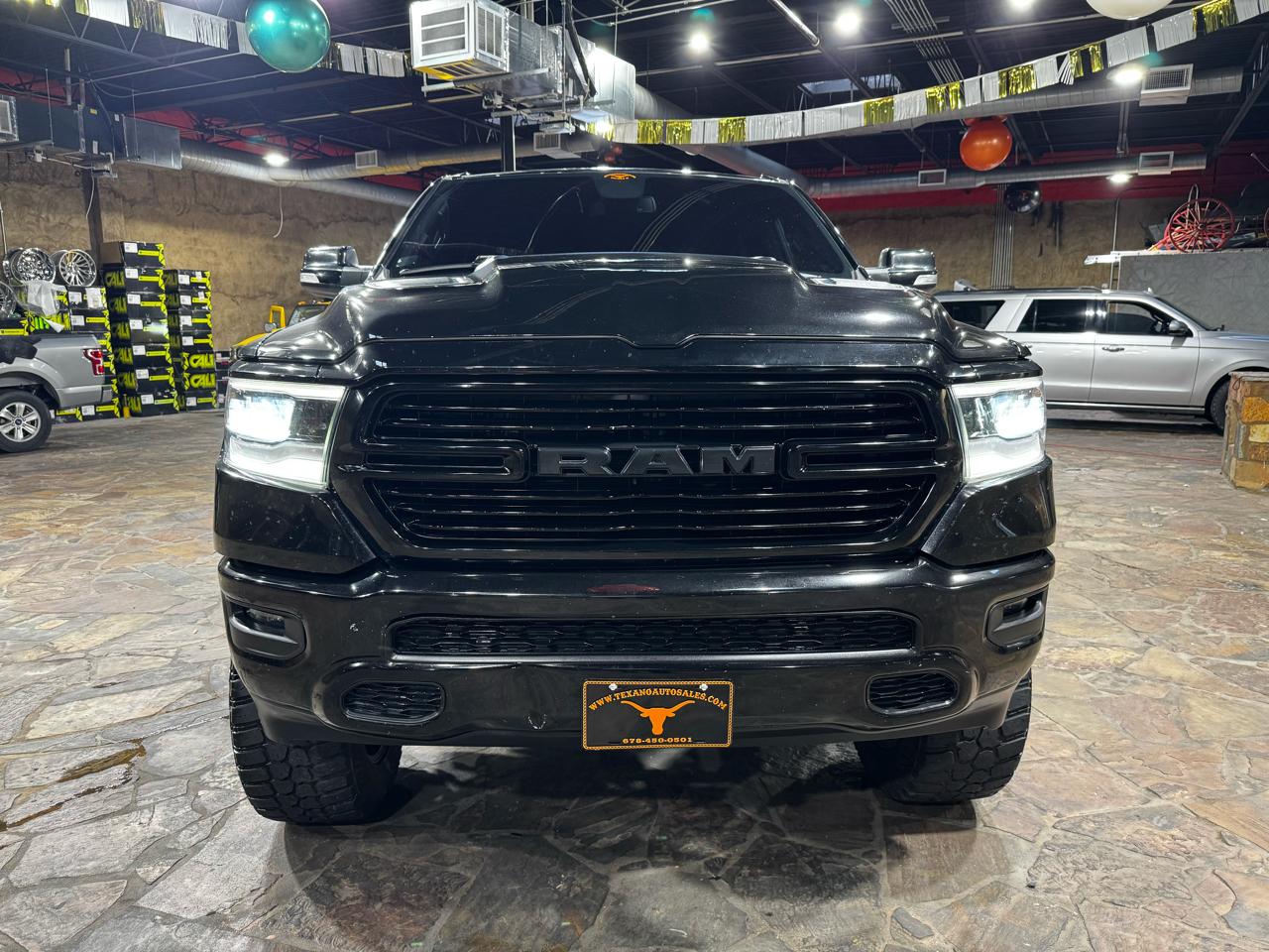 RAM 1500 4WD Crew Cab 149" Sport 2020