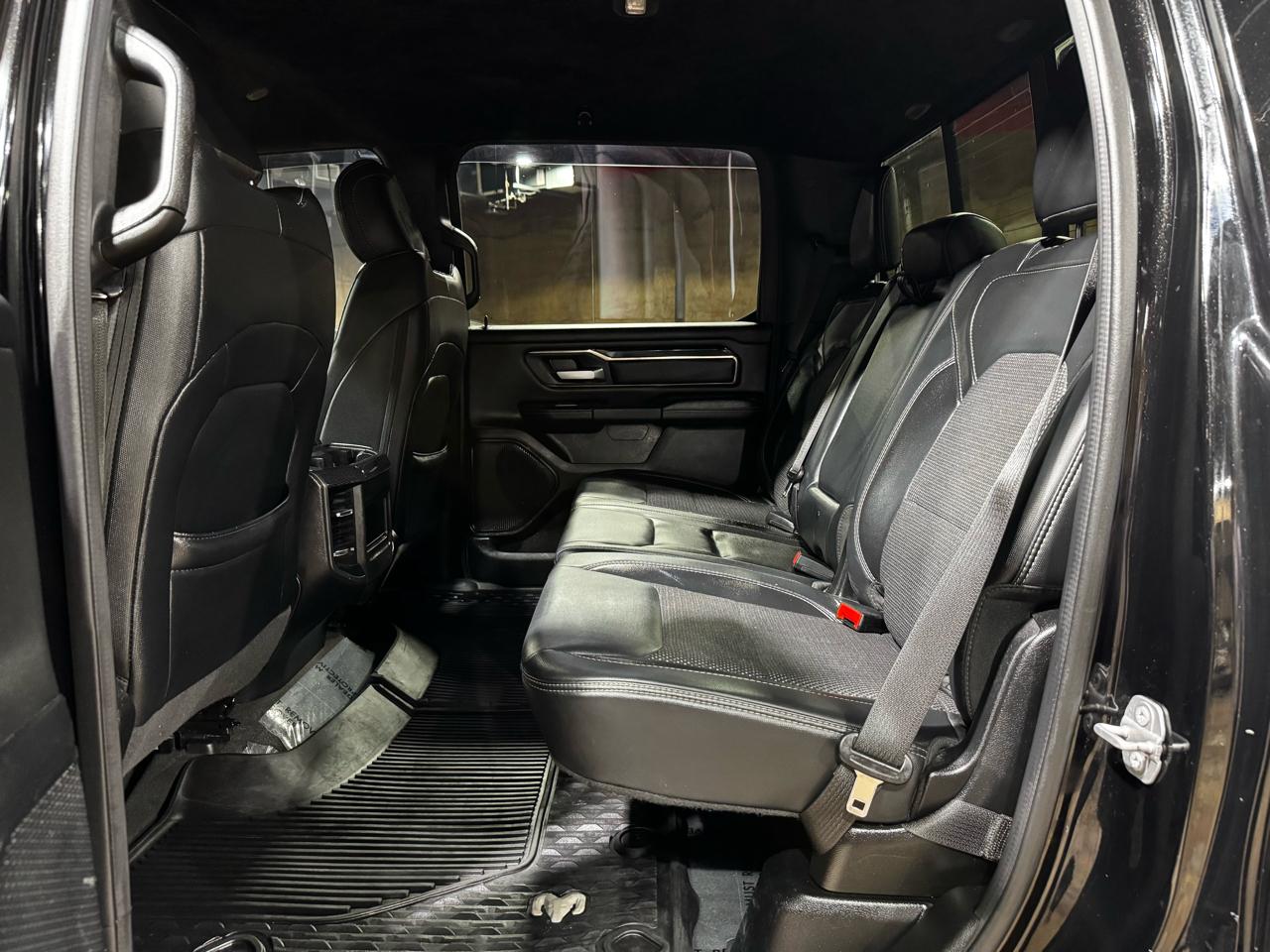 RAM 1500 4WD Crew Cab 149" Sport 2020