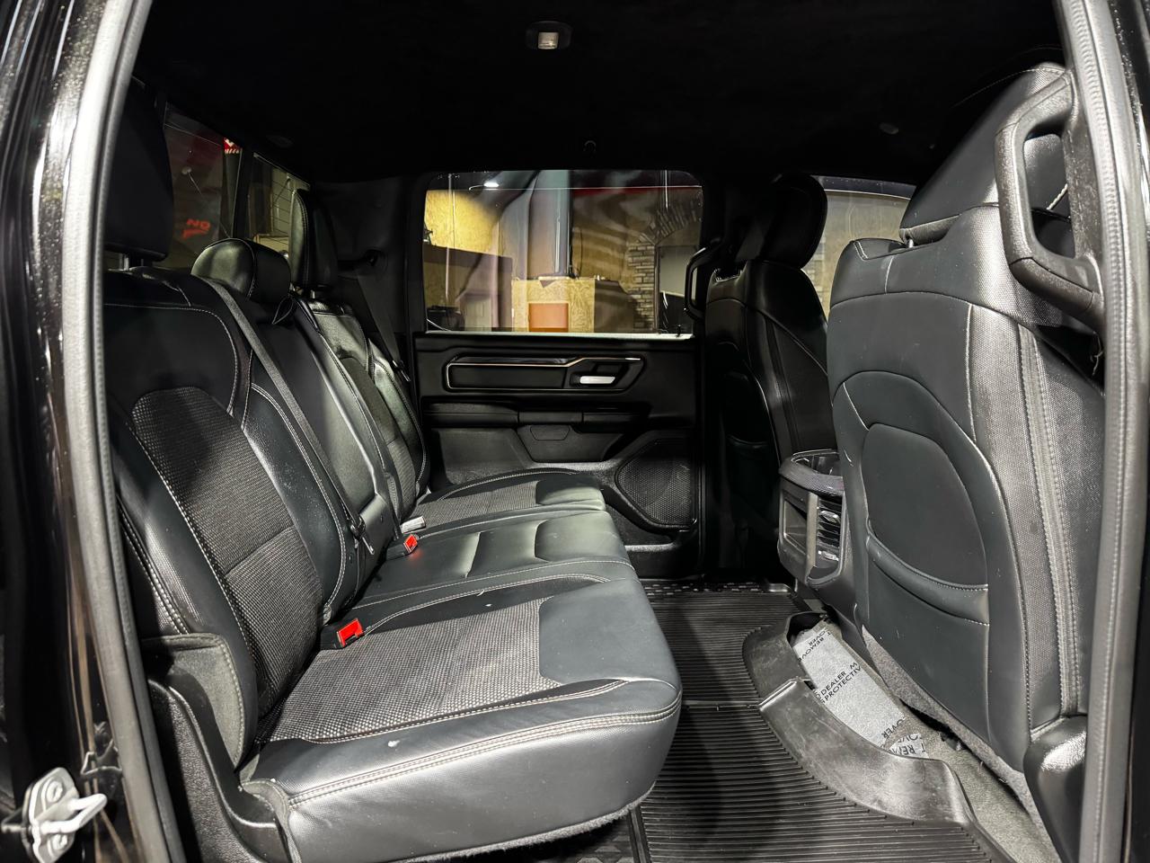 RAM 1500 4WD Crew Cab 149" Sport 2020