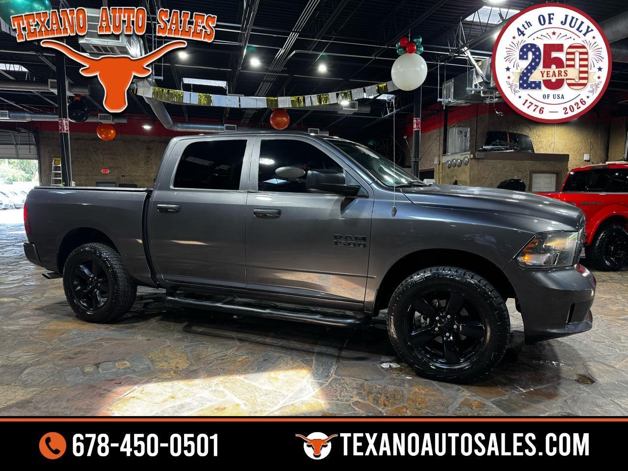 RAM 1500 Express 4x2 Crew Cab 5'7" Box 2018