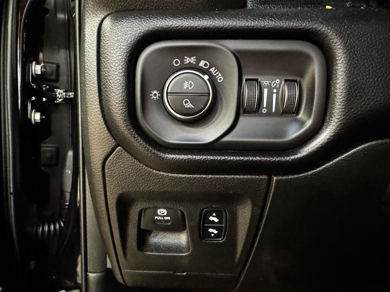 RAM 1500 Big Horn/Lone Star 4x2 Crew Cab 5'7" Box 2019