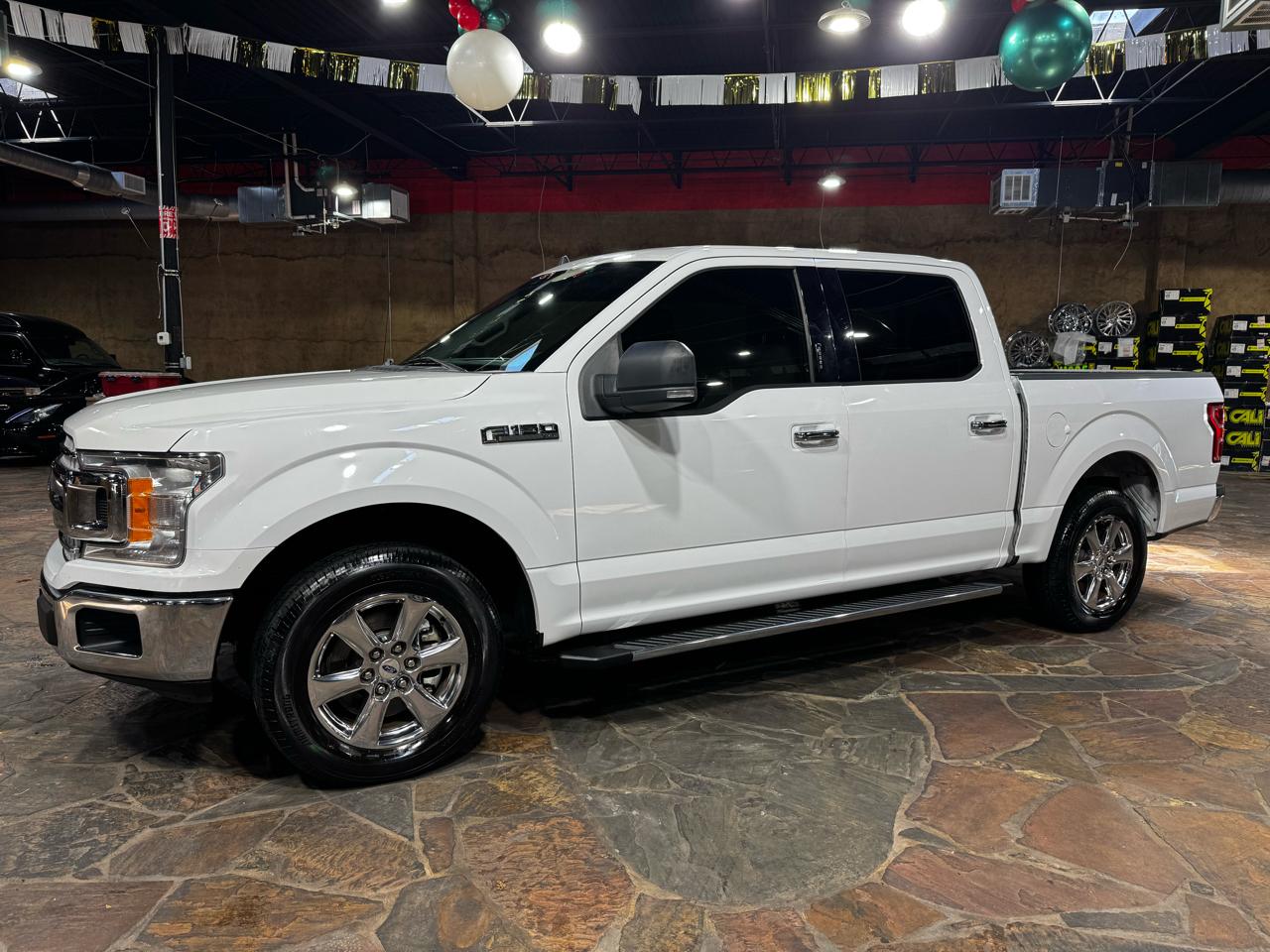 Ford F-150 2WD SuperCrew 145" XLT 2019