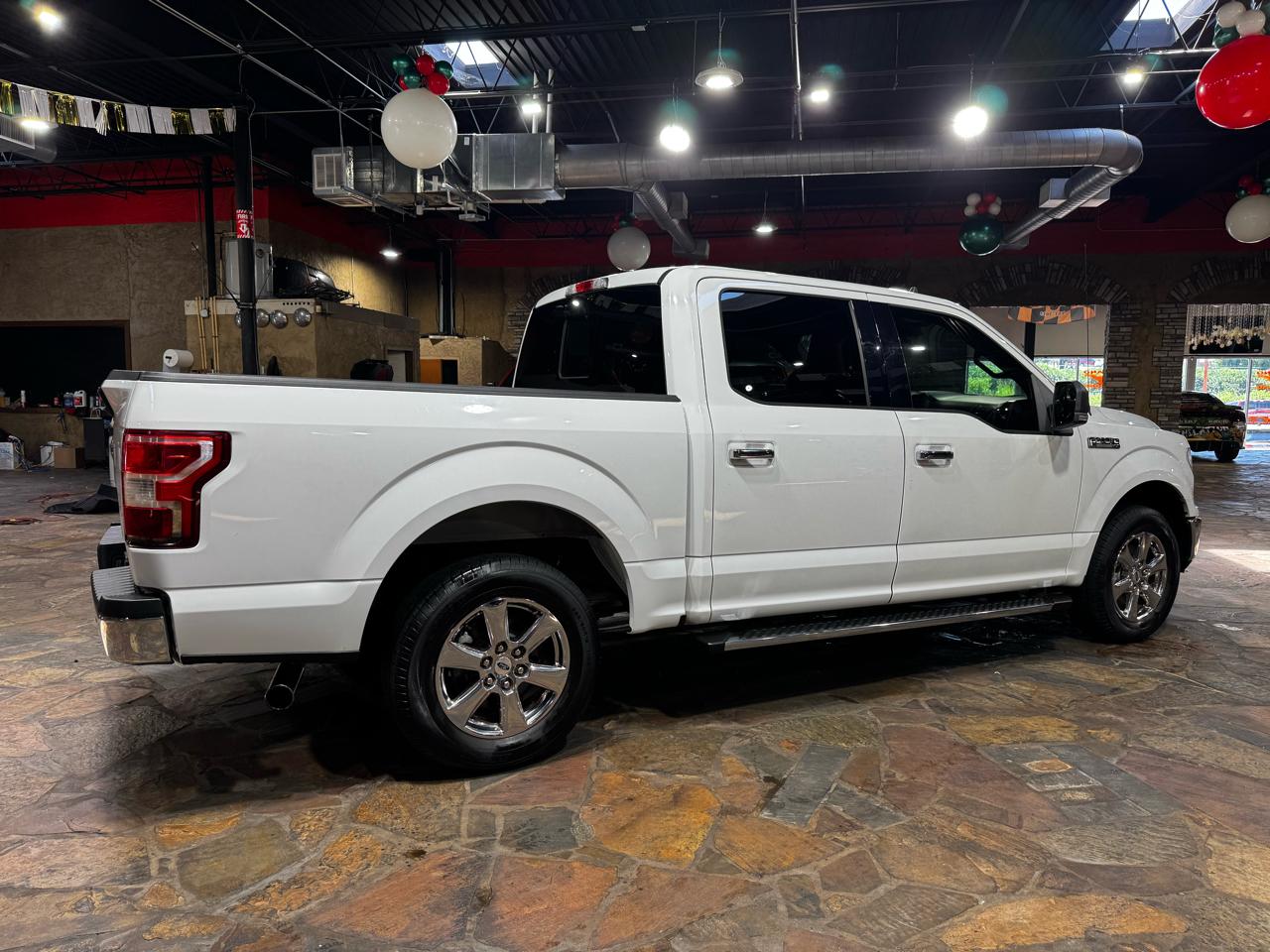 Ford F-150 2WD SuperCrew 145" XLT 2019