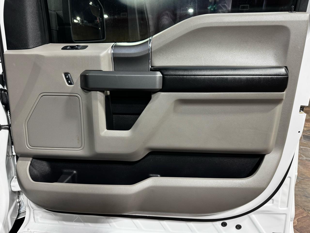Ford F-150 2WD SuperCrew 145" XLT 2019