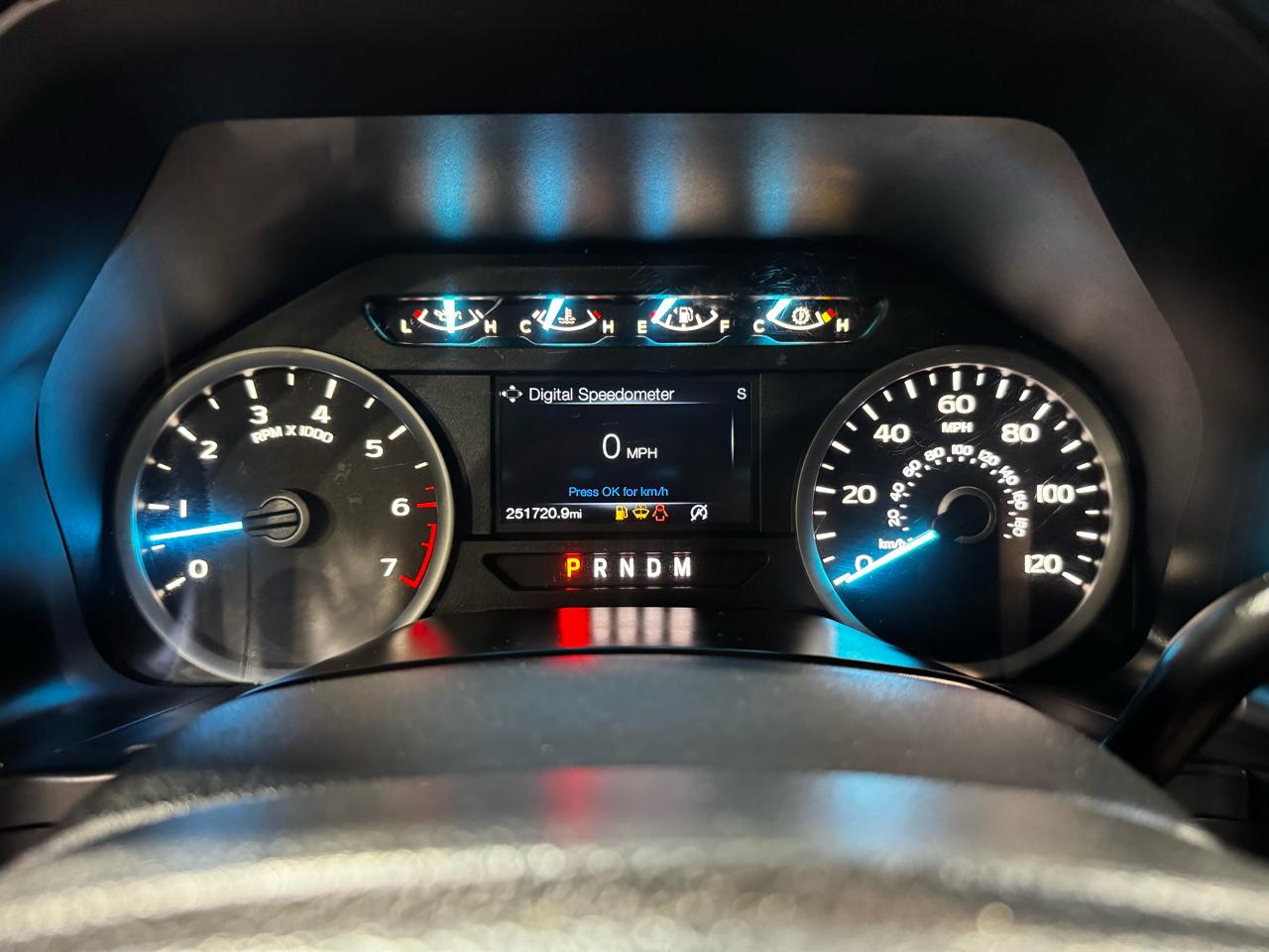Ford F-150 2WD SuperCrew 145" XLT 2019
