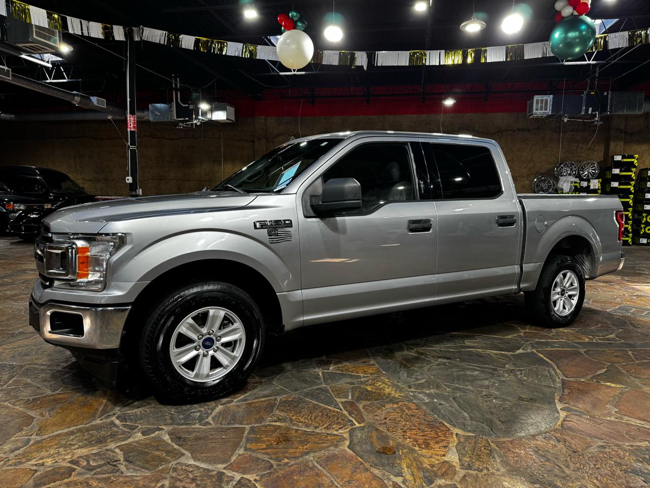 Ford F-150 2WD SuperCrew 145" XLT 2020