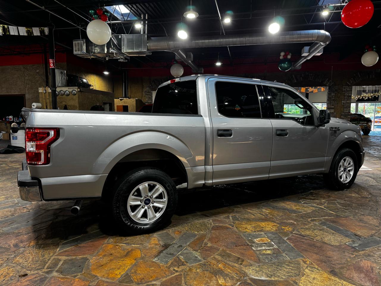 Ford F-150 2WD SuperCrew 145" XLT 2020