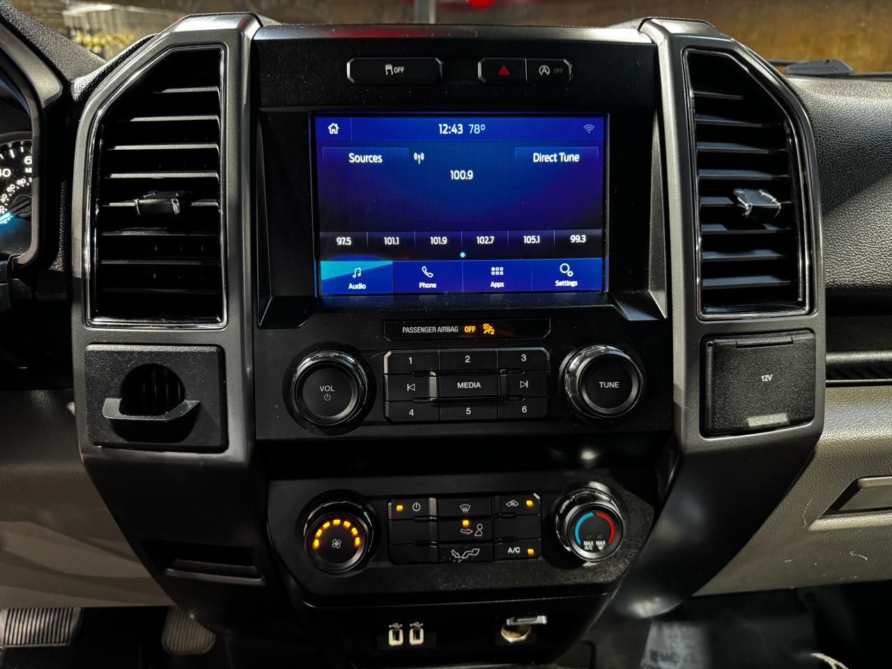 Ford F-150 2WD SuperCrew 145" XLT 2020