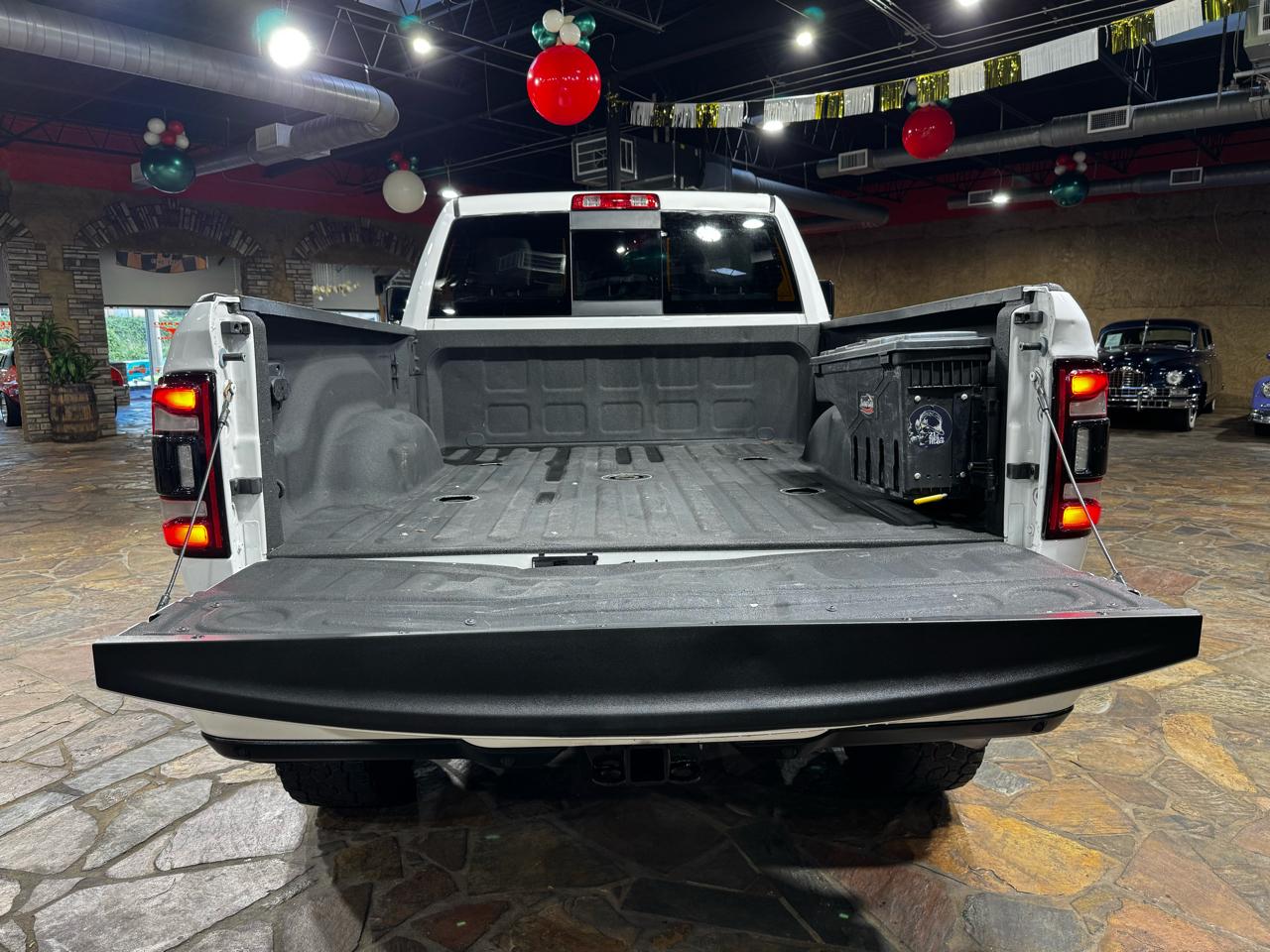 RAM 2500 Big Horn 4x4 Crew Cab 6'4" Box 2020