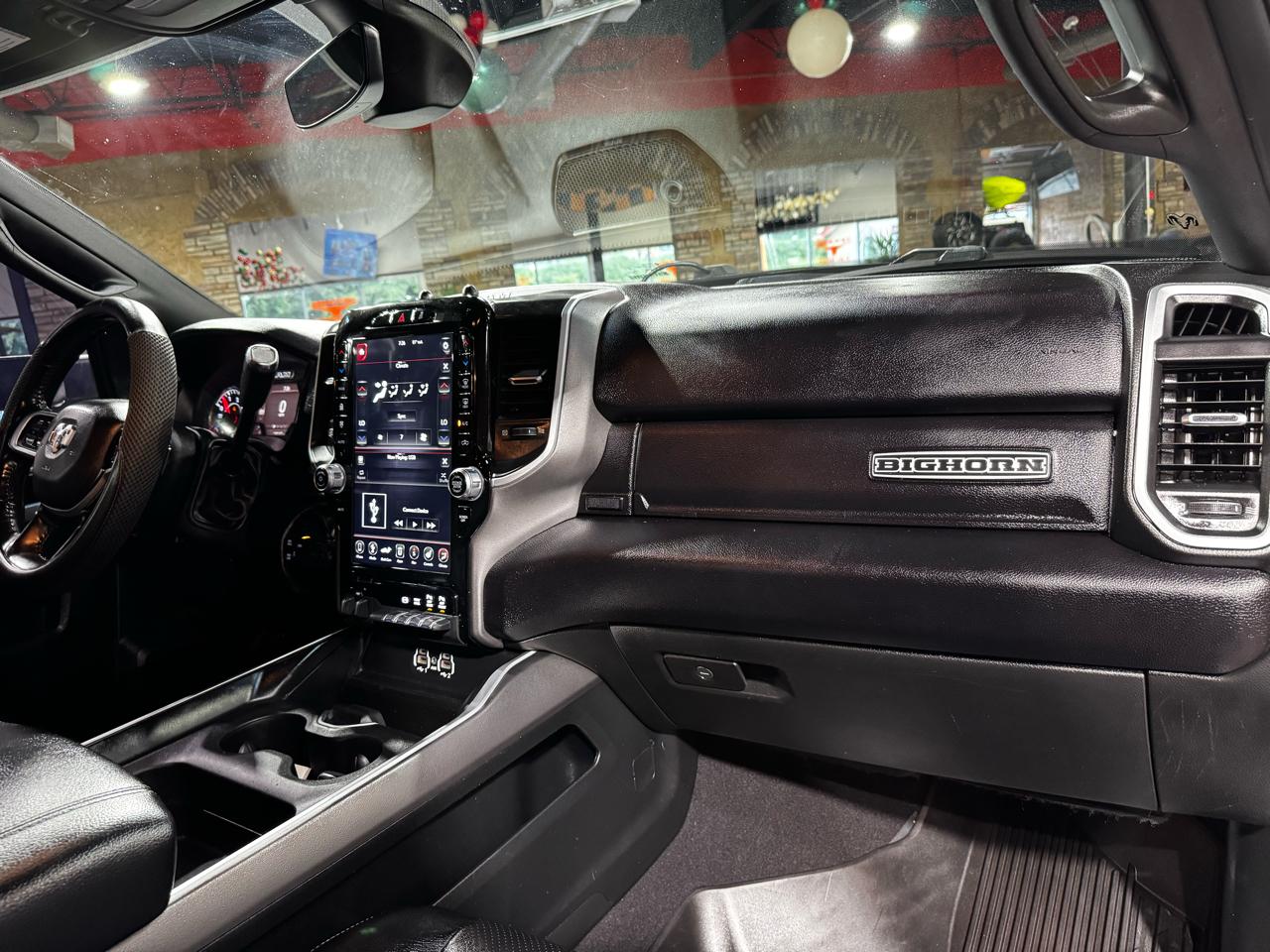 RAM 2500 Big Horn 4x4 Crew Cab 6'4" Box 2020